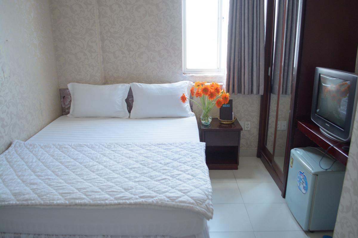 Lucky Hotel Ho-Chi-Minh-Stadt Exterior foto