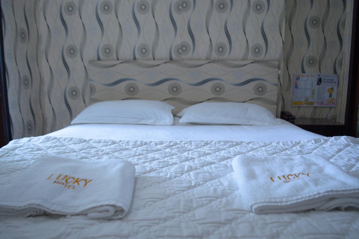 Lucky Hotel Ho-Chi-Minh-Stadt Zimmer foto