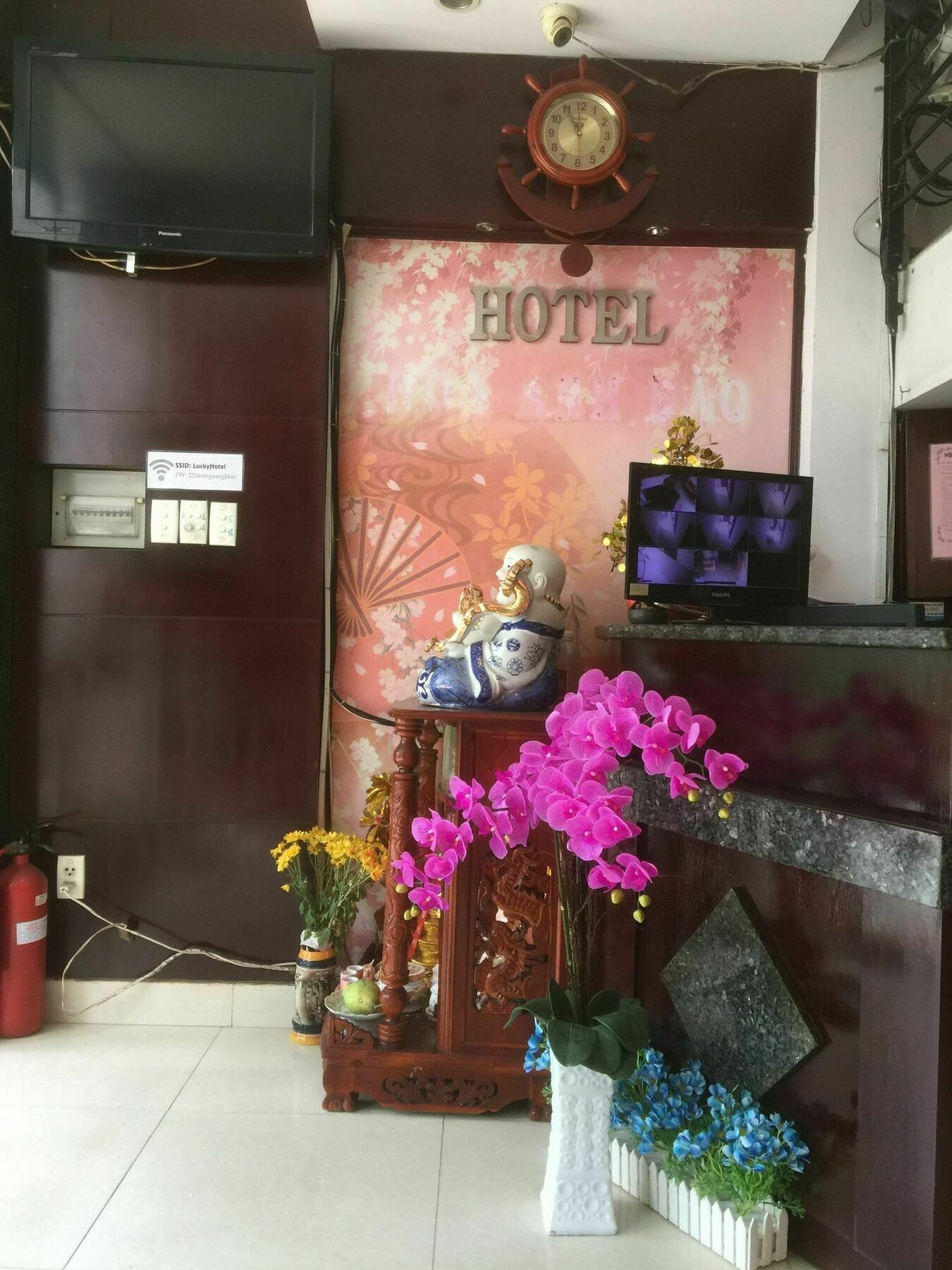 Lucky Hotel Ho-Chi-Minh-Stadt Exterior foto